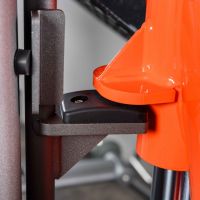 T919 Вертикальный жим ногами